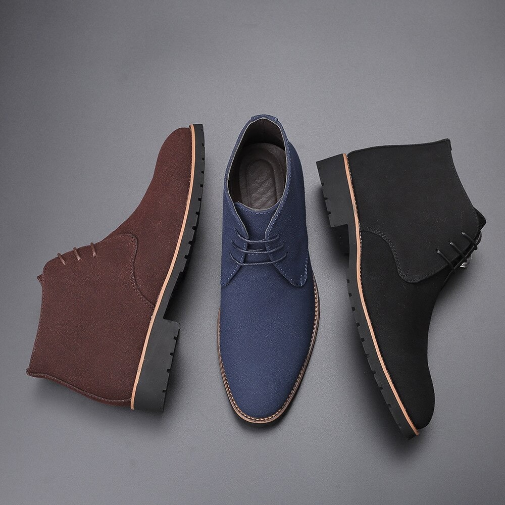 Versatile men's slip-on ankle boots, suitable for everyday use, offering both style and ease.