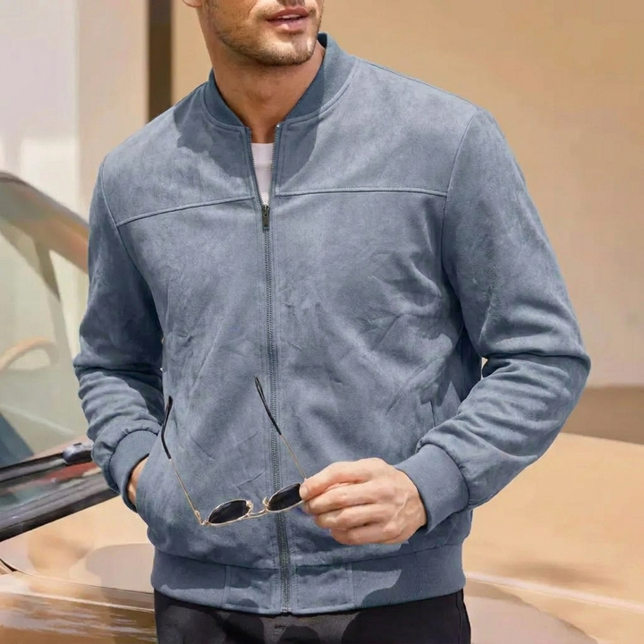 Men's comfortable bomber jacket, ideal for casual wear, featuring a classic versatile design.