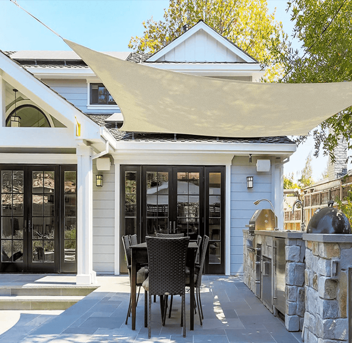 High-quality weather-resistant shade sail for garden, deck, and outdoor spaces, ensures lasting sun protection.