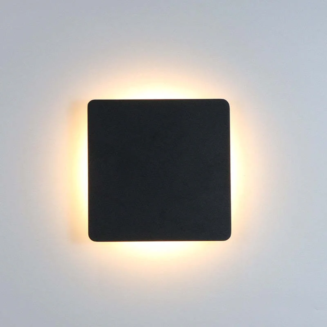 Durable modern LED Zenith lamp, weatherproof aluminum finish for premium outdoor decor.