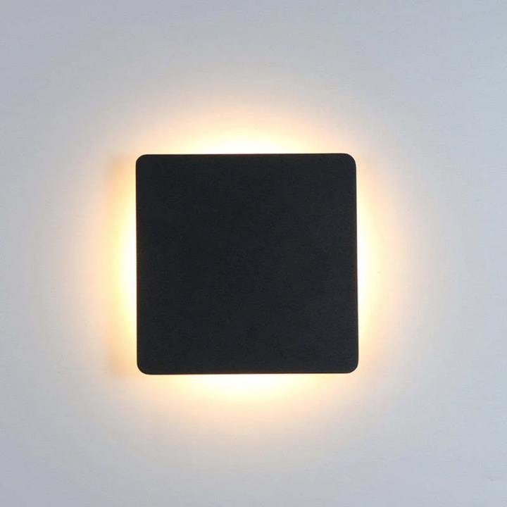 Durable modern LED Zenith lamp, weatherproof aluminum finish for premium outdoor decor.