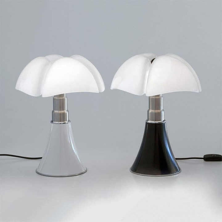 Chic modern flower accent lamp for living rooms, featuring dimmable LED light and responsive touch control.