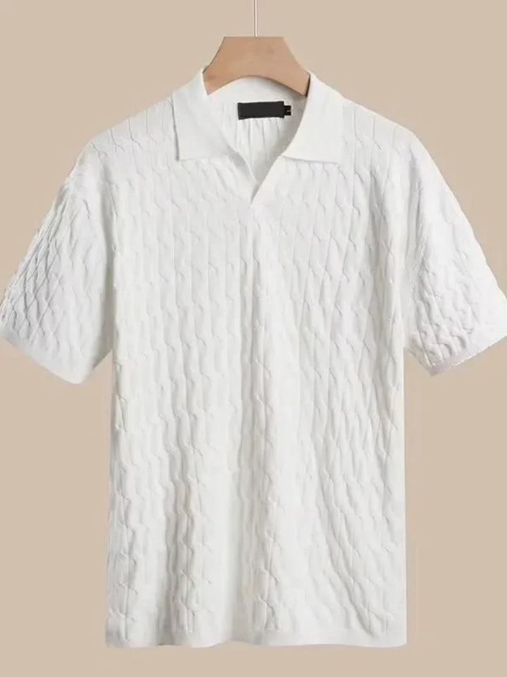 Smart casual men's muscle fit polo, short sleeve, versatile for various occasions.