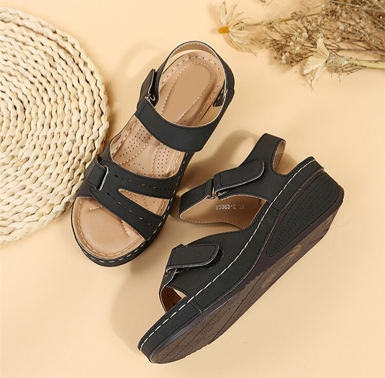 Odette women's summer footwear: comfortable orthopedic sandals with arch support for all-day wear.