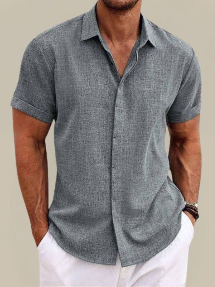Versatile men's classic short sleeve button-up shirt, ideal for everyday casual summer fashion.