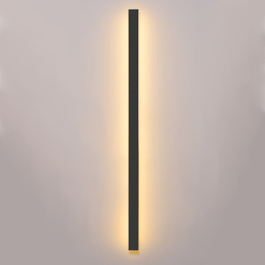 Versatile modern outdoor wall sconce. Contemporary weatherproof LED facade light, perfect exterior home decor lighting.