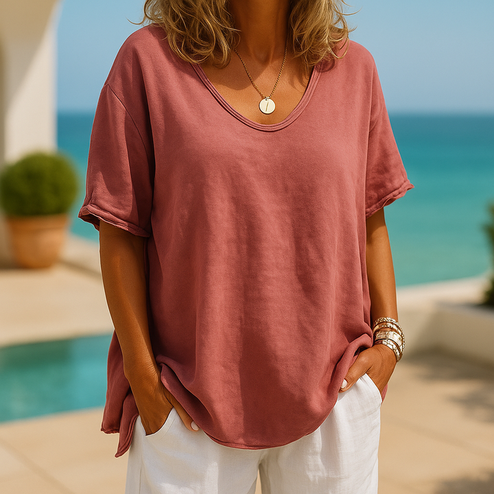 Stylish women's short sleeve top, relaxed fit, perfect for summer & spring casual wear. Comfortable & versatile.