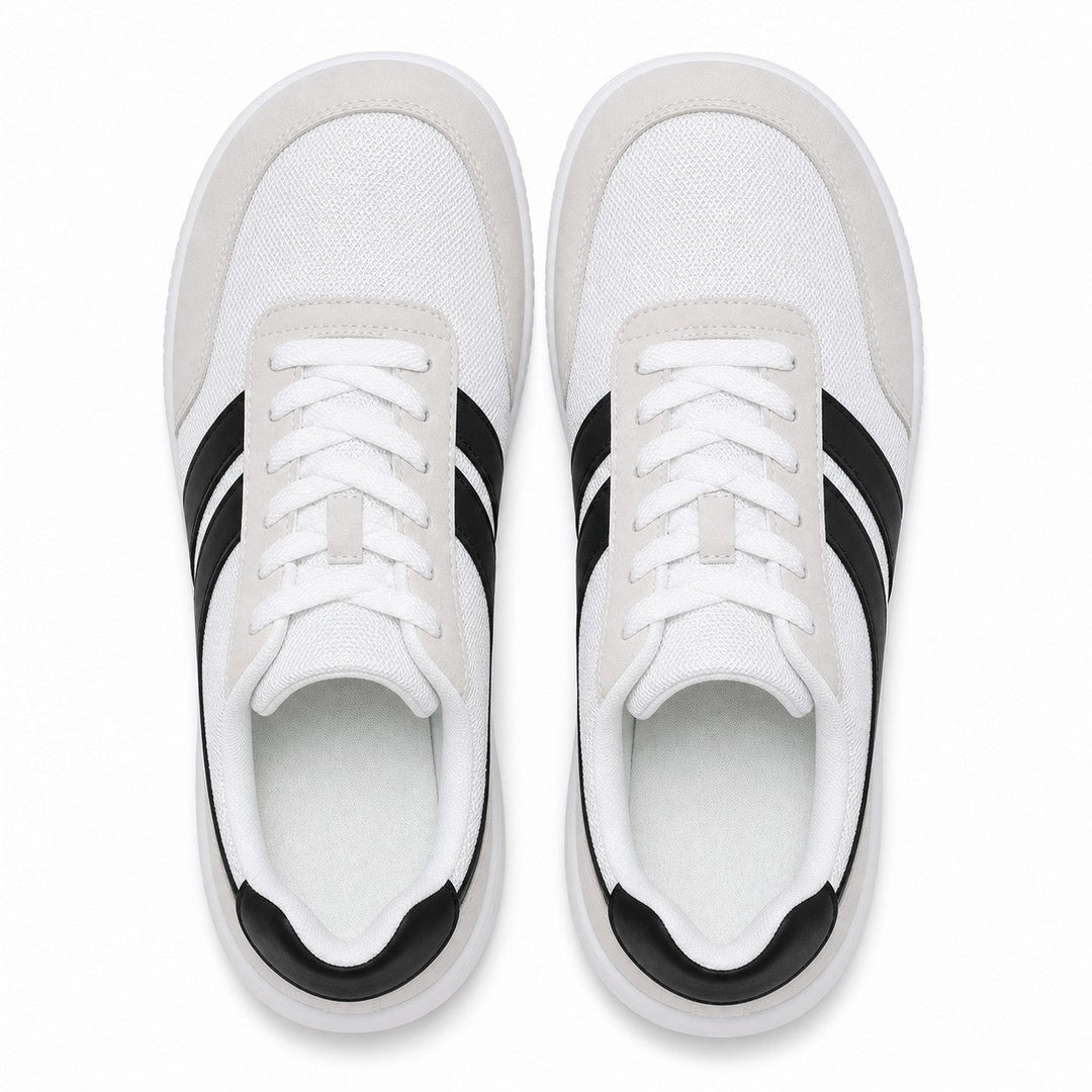 Supportive women's walking shoes featuring a spacious toe box for comfortable daily activities.