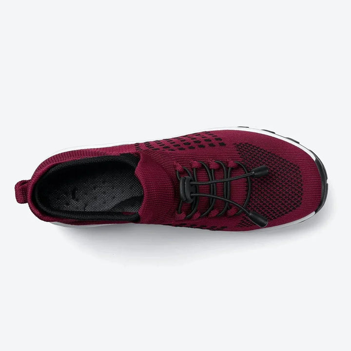 Stylish women's sneakers for walking, featuring arch support & a slip-resistant sole.