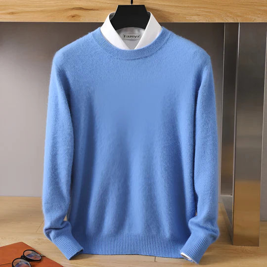 Timeless men's knit sweater, o-neck pullover for everyday comfort and autumn wear.