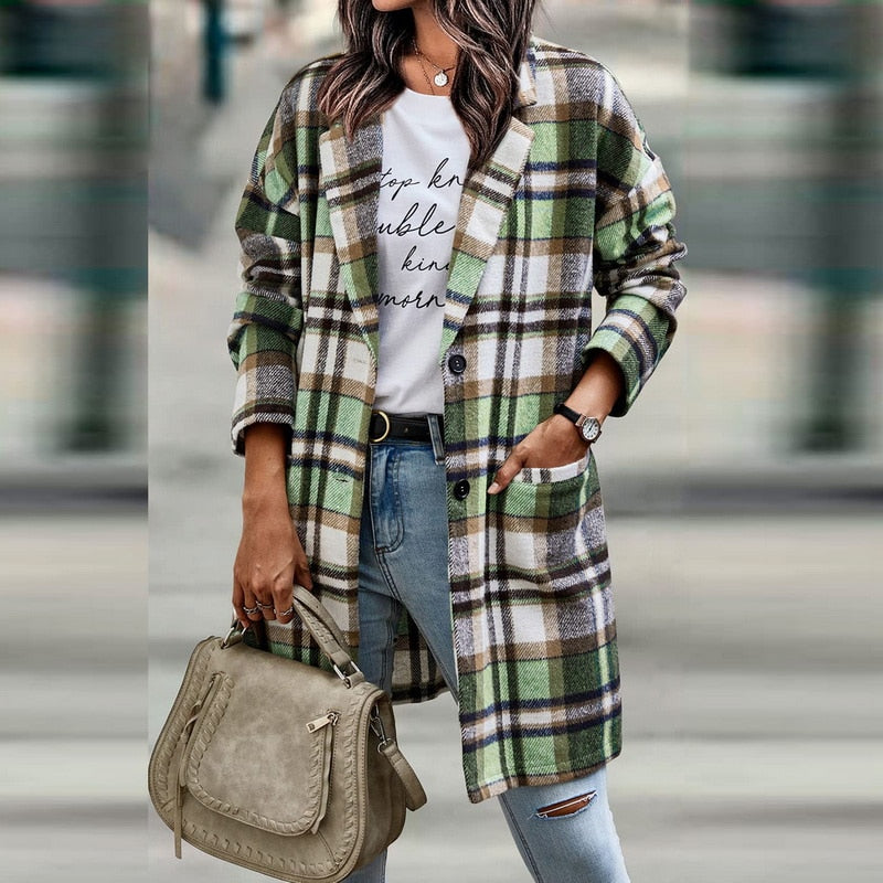Everyday women's plaid jacket, offering stylish comfort for casual outings. Essential fall/winter outerwear.