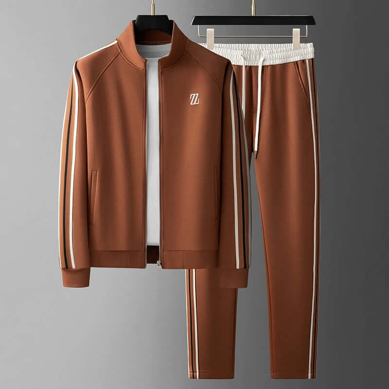 Versatile men's tracksuit activewear set, great for sportswear, lounging, or casual daily outfits.