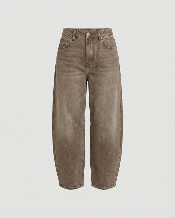Trend-right women's barrel jeans, mid-rise and relaxed, ideal for versatile casual fashion.