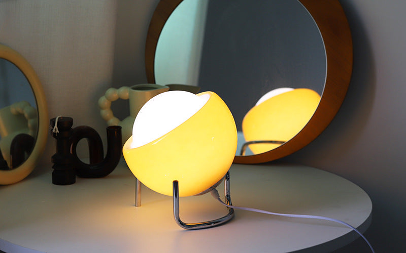 Vintage-inspired retro glass table lamp, brings Nordic charm & warmth to any room.