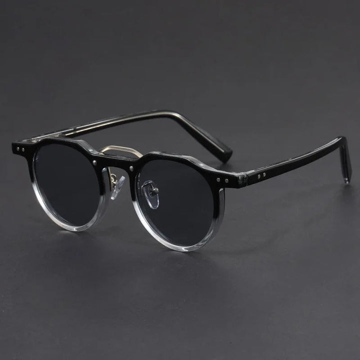 Women's retro 70s chic sunglasses with UV400 protection, fashionable eye protection.