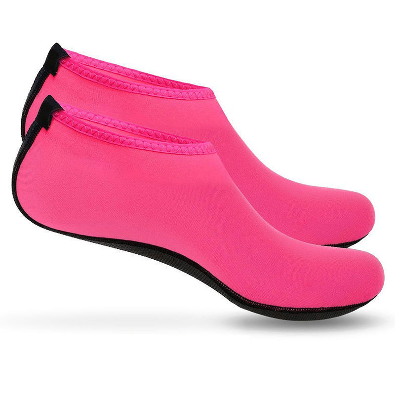 Stylish unisex quick-dry aqua shoes, offering ultimate comfort and protection for beach & water.