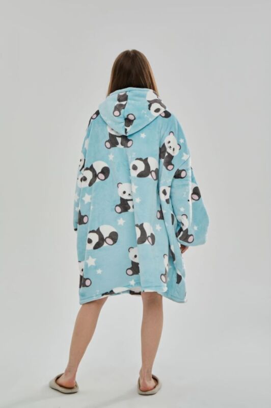 Warm unisex hoodie blanket, a thick fleece pullover for ultimate warmth & relaxation.