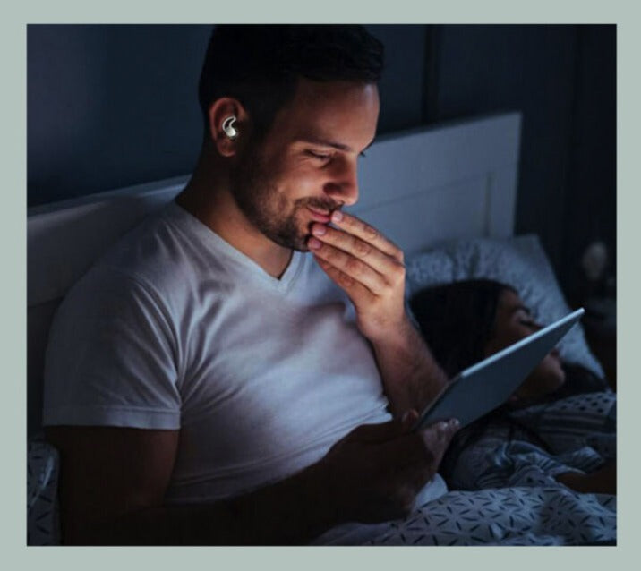 Unisex sleep earplugs in a protective case, perfect for travel & noise reduction.