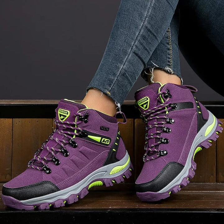 Comfortable & protective women's anti-slip work shoes, engineered for all-day safety.
