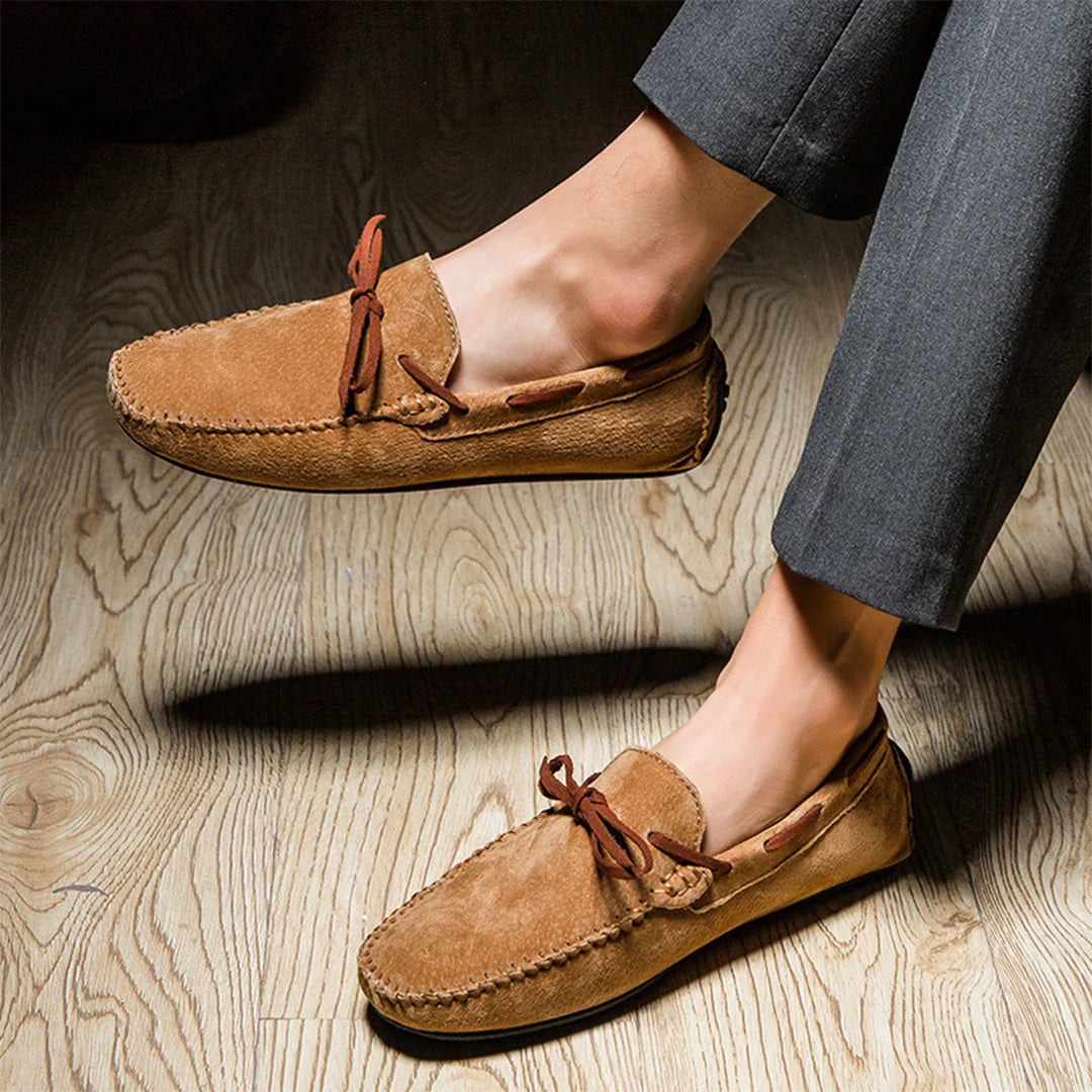 Comfortable men's slip-on boat shoes, ideal driving loafers with moccasin style.