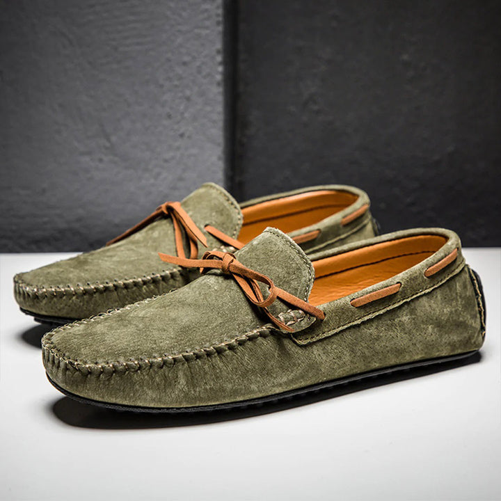 Men's slip-on boat shoes, driving loafers, comfortable casual footwear for stylish men.