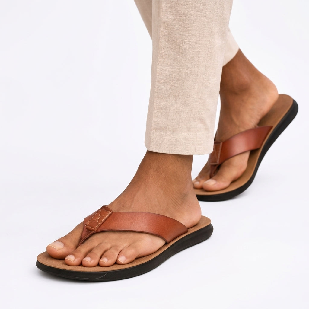 Versatile unisex summer sandals, comfortable and stylish for everyday casual or beach activities. Open-toe design.