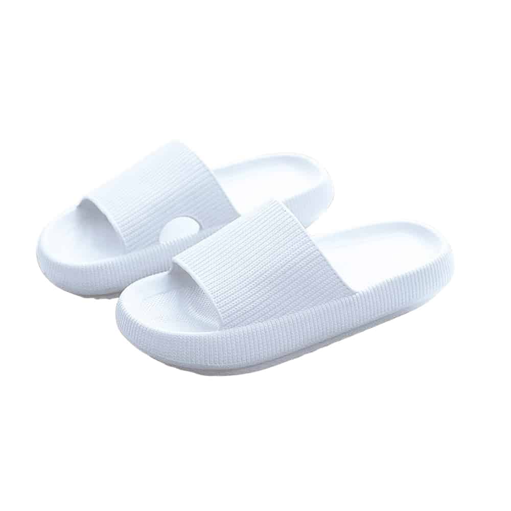 Cloud-soft women's slippers for ultimate indoor comfort & relaxation.