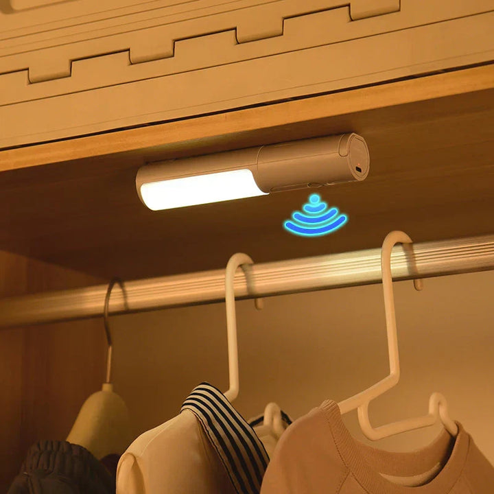 Wireless rechargeable LED night light with responsive motion sensor for easy home use.