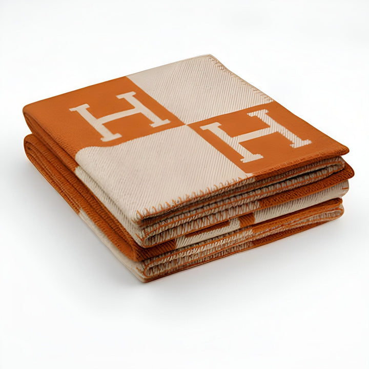 Experience ultimate soft comfort with this cozy fleece throw blanket, a perfect year-round addition to your home.