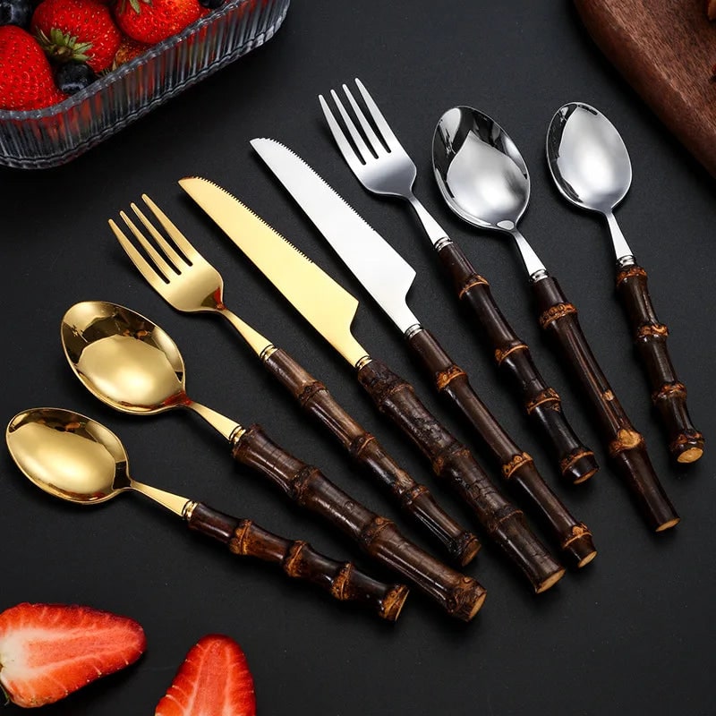 Luxurious 24-piece cutlery collection, perfect for a stylish table setting and modern kitchen decor.