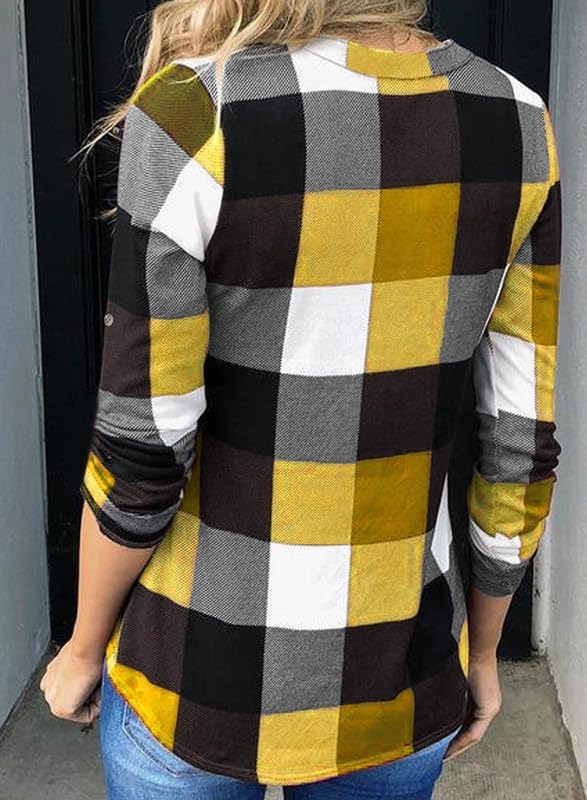 Chic Lara women's checked blouse, offering a stylish and relaxed fit for daily use.