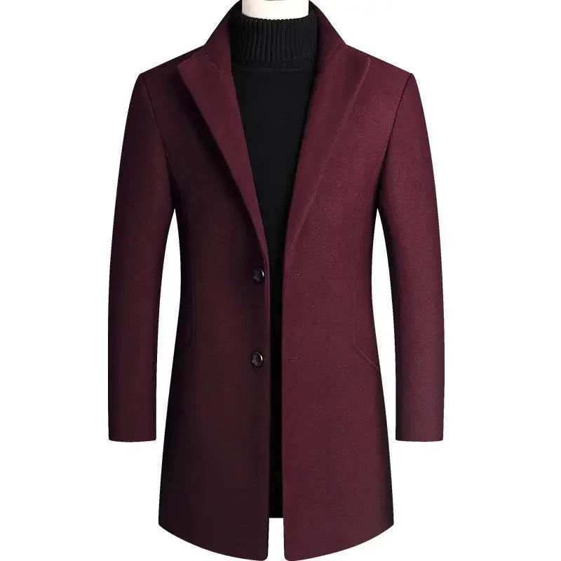 Men's stylish slim-fit coat in a classic design, perfect for elegant fall and winter outerwear. Refined comfort.