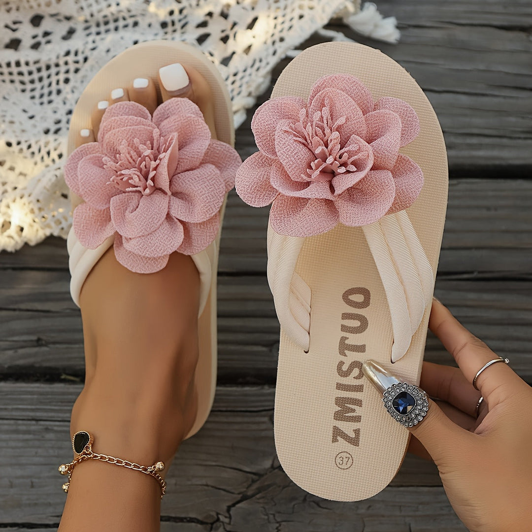 Chic floral slides for women, perfect for relaxed summer days by the pool or beach.