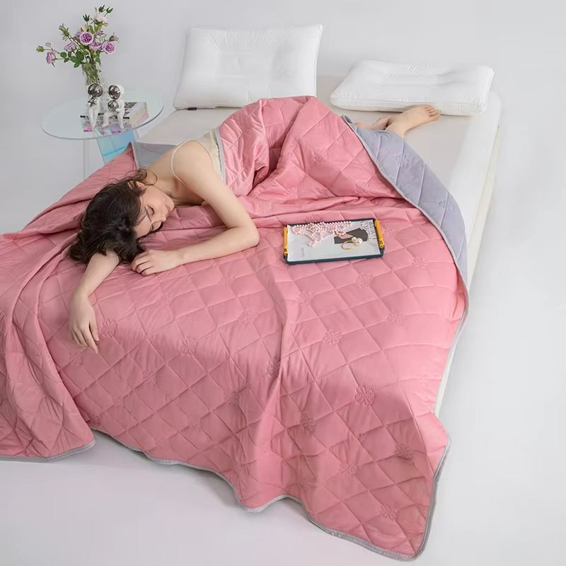Soft, breathable cooling duvet, perfect for summer nights & warm weather. Enhances bedroom comfort.
