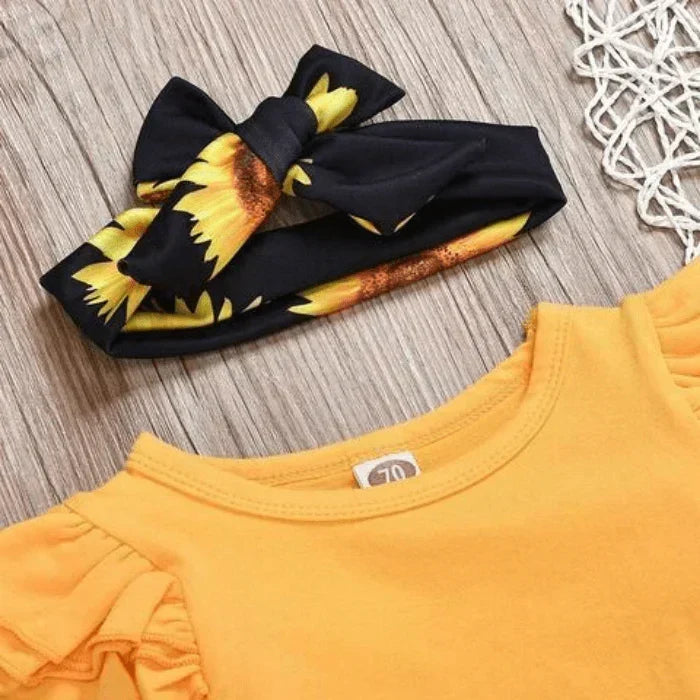 Perfect baby gift: cozy long-sleeve 2-piece sunflower outfit for autumn & spring fashion.