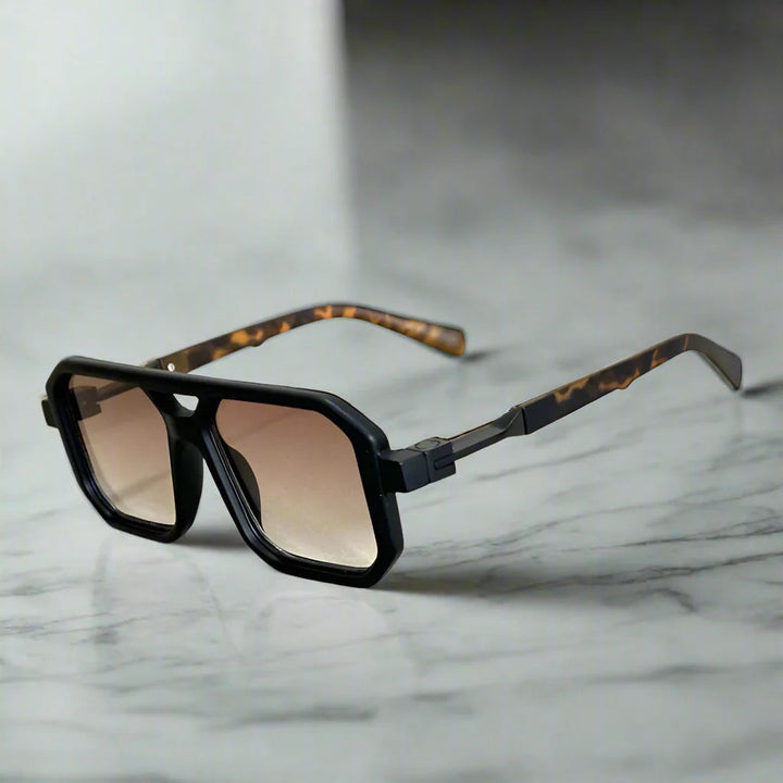 Modern unisex square frame aviator sunglasses, a chic fashion eyewear accessory for any look.