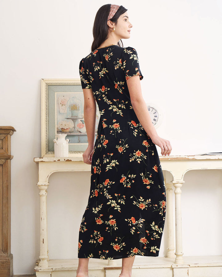 Stylish women's floral V-neck short-sleeve maxi dress. An essential printed day dress for summer events.