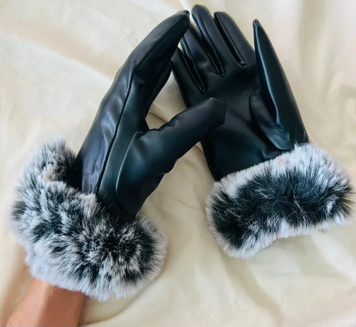 Stylish women's PU leather winter accessory gloves with faux fur, perfect for fashion and warmth.