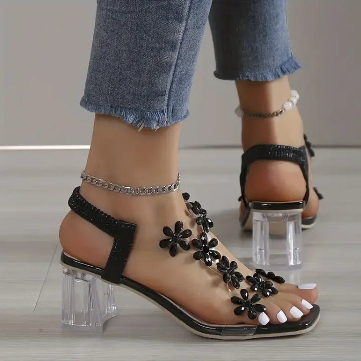 Modern women's breathable pumps, orthopedic comfort and a trendy mid-heel. Ideal for office or events.