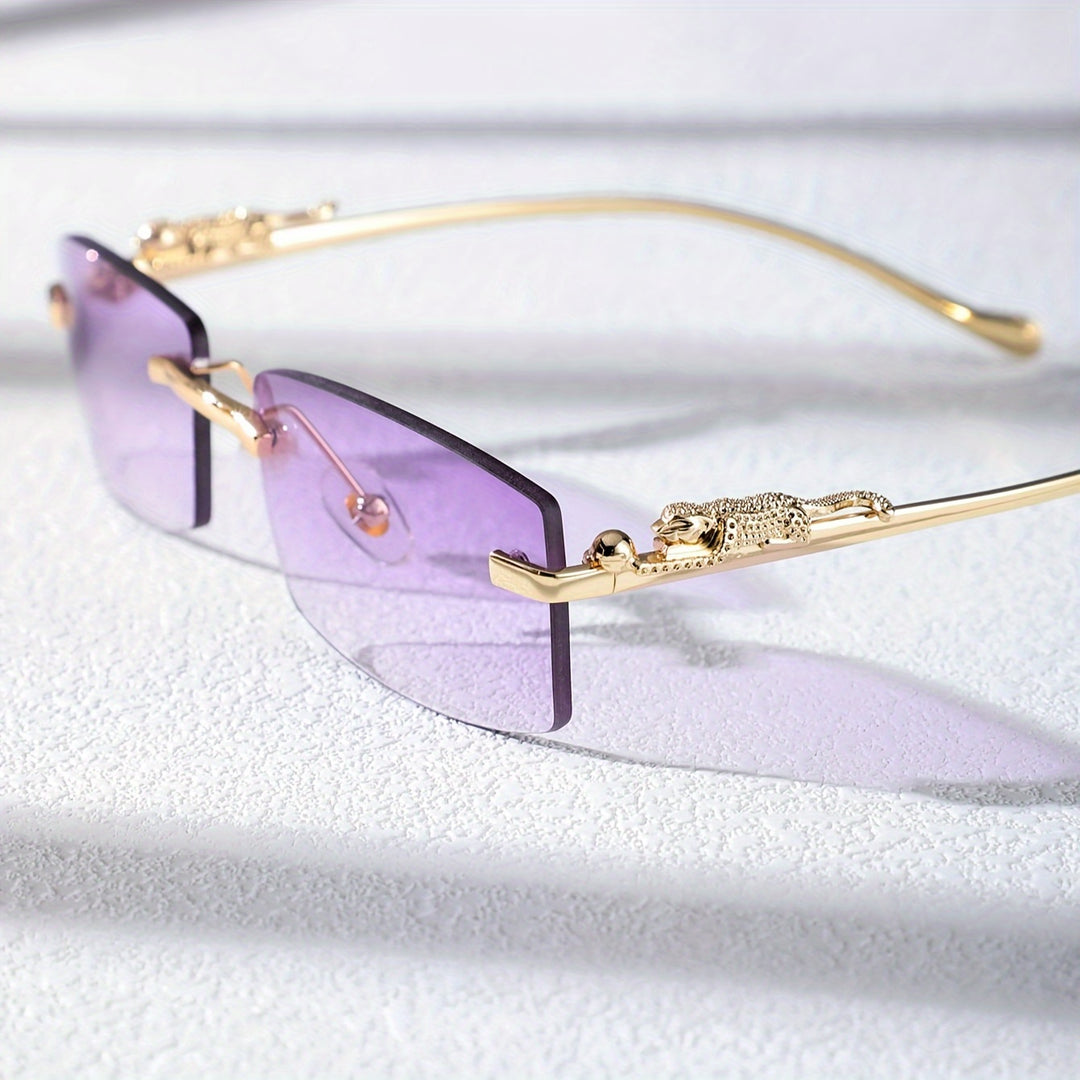 Classic men's square frame sunglasses for a vintage look, featuring anti-reflective lenses for clear vision.