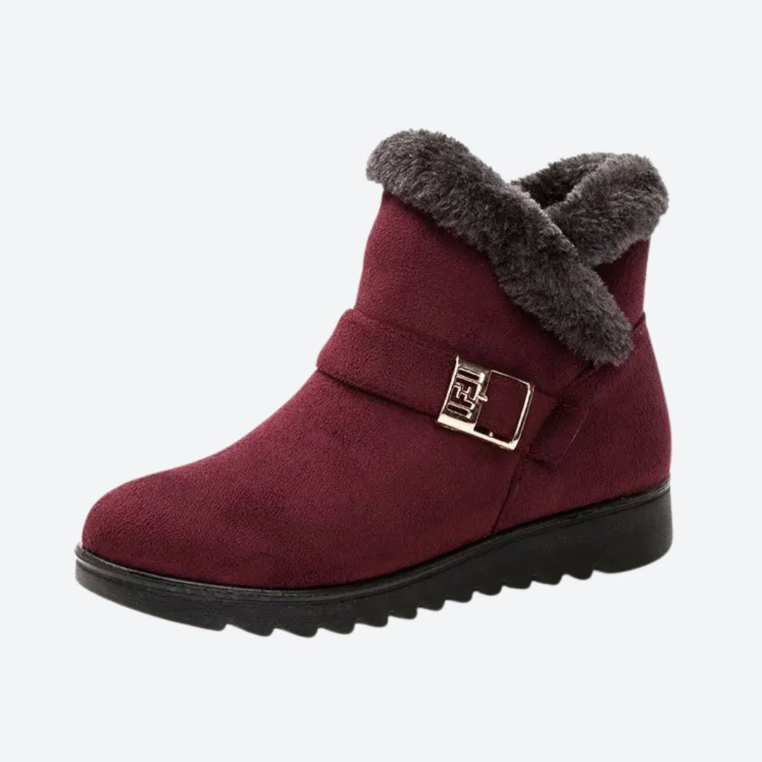 Women's warm snow boots, stylish & waterproof for ultimate winter comfort.