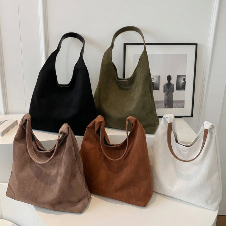 Stylish women's tote bag, a perfect fashion accessory & spacious everyday carry bag for modern life.