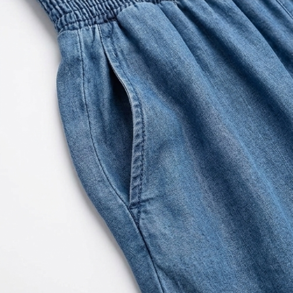 Chic women's palazzo pants, wide leg & high waist for comfortable, relaxed everyday style.